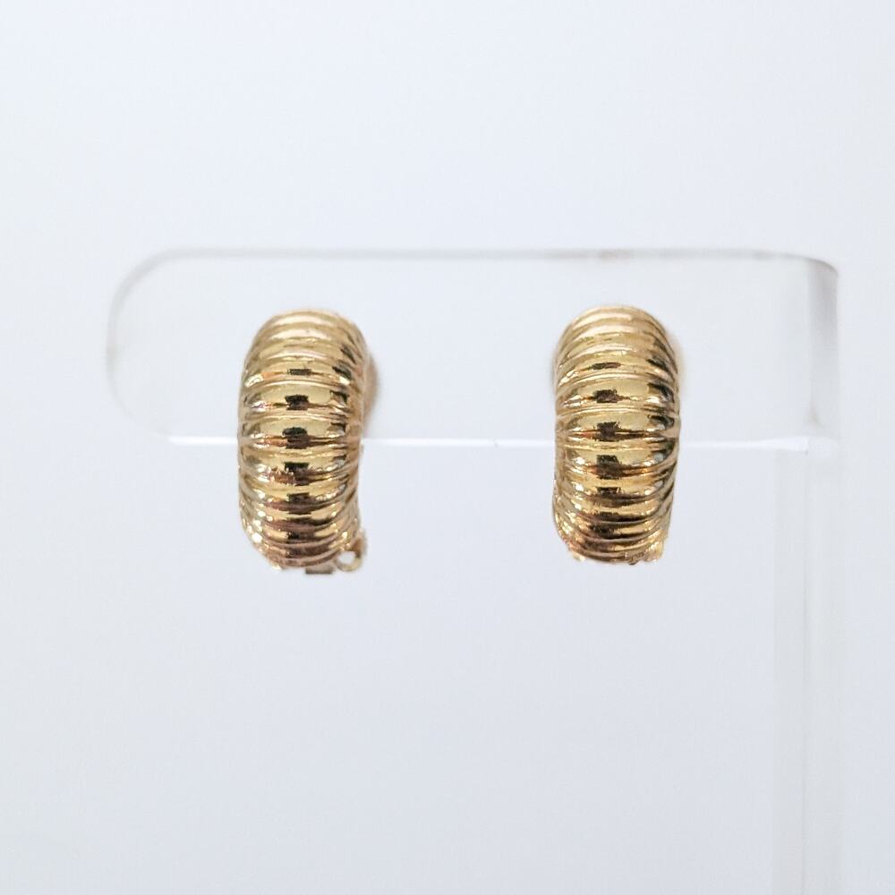 Vintage Clip On Earrings Gold Tone Ribbed Hoop 0.75" Statement